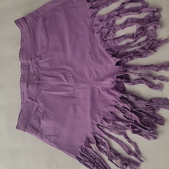 Fringe denim shorts💜 - Picture 6 of 8